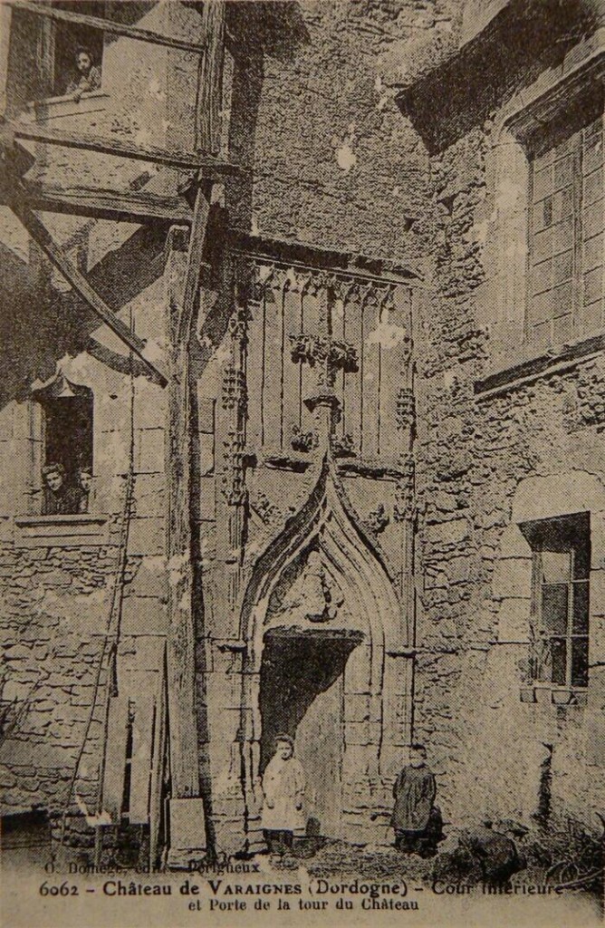 porte_chateau_varaignes