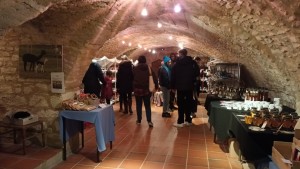 La petite boutique du château dans les caves voûtées